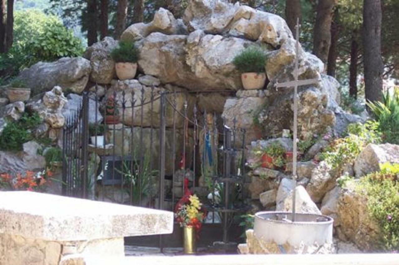 La Casa Sull'Aia,Av Bed & Breakfast Santo Stefano del Sole Eksteriør bilde