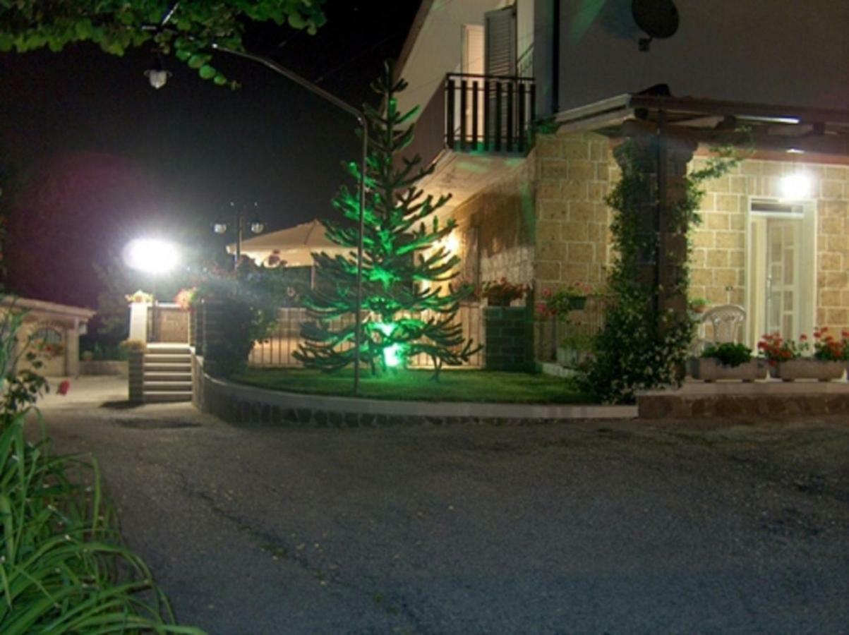 La Casa Sull'Aia,Av Bed & Breakfast Santo Stefano del Sole Eksteriør bilde